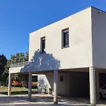 Les Jardins De Piale Le Piali- Bel Neuf, Cosy En Rez-de-jardin Sur Les Hauteurs De *